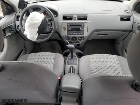 2005 Ford Focus S with VIN 1FAFP34N85W312235, listed as a Copart auction lot 44930195 with NaN miles and Salvage Title. Bid and sale history available at carsss.com. Image 8.
