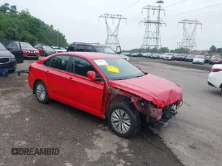 2019 Volkswagen Jetta S z VIN 3VWC57BU7KM154483, wystawiony jako IAAI lot #42509177 z przebiegiem 52 349 mil mil oraz . Historia ofert i sprzedaży dostępna na DreamBid. Obrazek 1.