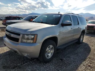 2009 Chevrolet Suburban LT w/1LT with VIN 1GNFK26399R260429, listed as a Copart auction lot 72008494 with 186,759 mi miles and Clean Title. Bid and sale history available at carsss.com. Image 1.