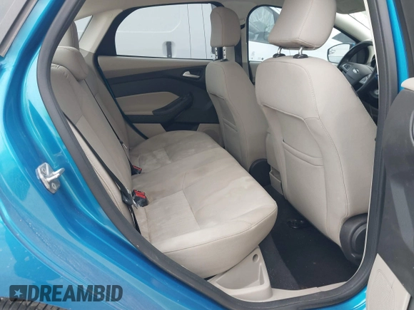 2016 Ford Focus SE z VIN 1FADP3F27GL395235, wystawiony jako IAAI lot #41707132 z przebiegiem 114 897 mil mil oraz . Historia ofert i sprzedaży dostępna na DreamBid. Obrazek 8.
