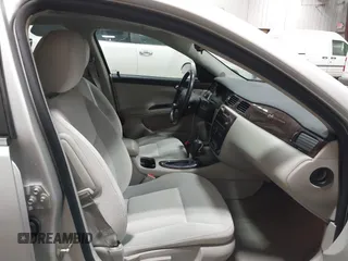 2014 Chevrolet Impala LT with VIN 2G1WB5E37E1178089, listed as a IAAI auction lot 42450127 with 58,277 mi miles and . Bid and sale history available at DreamBid. Image 5.