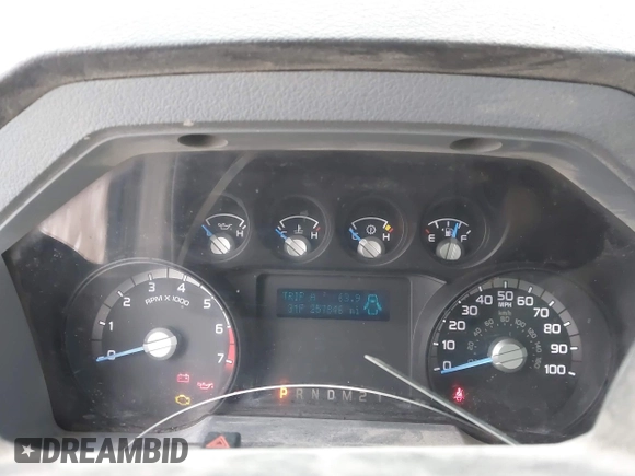 2012 Ford F-250 XL z VIN 1FDBF2A61CEA82989, wystawiony jako IAAI lot #41554078 z przebiegiem 257 846 mil mil oraz . Historia ofert i sprzedaży dostępna na DreamBid. Obrazek 15.
