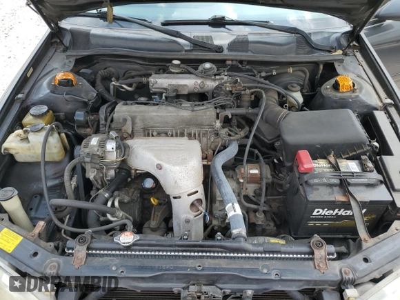 2001 Toyota Camry CE z VIN 4T1BG22K31U795050, wystawiony jako Copart lot #55054025 z przebiegiem 161 228 mil mil oraz Szkoda całkowita • Salvage title. Historia ofert i sprzedaży dostępna na DreamBid. Obrazek 11.