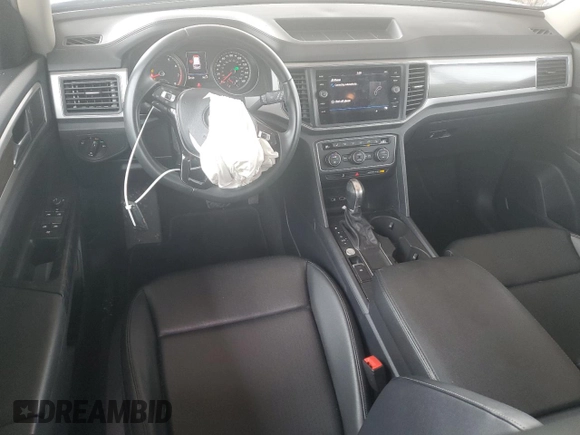 2019 Volkswagen Atlas SE z VIN 1V2WR2CA6KC601784, wystawiony jako Copart lot #58795675 z przebiegiem 80 528 mil mil oraz Szkoda całkowita • Salvage title. Historia ofert i sprzedaży dostępna na DreamBid. Obrazek 8.