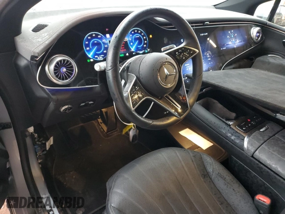 2024 Mercedes-Benz EQS 450 z VIN W1KCG2EB9RA046776, wystawiony jako Copart lot #49003545 z przebiegiem 3 277 mil mil oraz Szkoda całkowita • Salvage title. Historia ofert i sprzedaży dostępna na DreamBid. Obrazek 8.