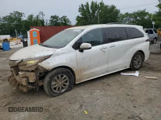 2023 Toyota Sienna XLE z VIN 5TDYRKECXPS147652, wystawiony jako Copart lot #58359105 z przebiegiem 44 107 mil mil oraz Szkoda całkowita • Salvage title. Historia ofert i sprzedaży dostępna na DreamBid. Obrazek 1.
