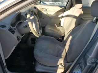 2005 Ford Focus S with VIN 1FAFP34N65W131571, listed as a Copart auction lot 48655765 with 252,994 mi miles and Non Repairable. Bid and sale history available at carsss.com. Image 7.