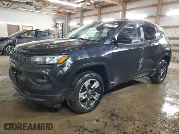 2022 Jeep Compass Latitude z VIN 3C4NJDBB8NT115285, wystawiony jako Copart lot #44131635 z przebiegiem 16 683 mil mil oraz Szkoda całkowita • Salvage title. Historia ofert i sprzedaży dostępna na DreamBid. Obrazek 1.