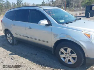 2011 Chevrolet Traverse LT w/1LT with VIN 1GNKRGED1BJ314523, listed as a IAAI auction lot 41657149 with 150,696 mi miles. Bid and sale history available at carsss.com. Image 6.
