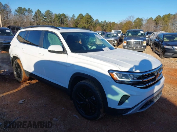 2022 Volkswagen Atlas 3.6L V6 SE w/Technology with VIN 1V2KR2CA2NC546401, listed as a IAAI auction lot 41338203 with 46,504 mi miles. Bid and sale history available at carsss.com. Image 1.