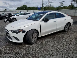 2021 Mercedes-Benz CLA 250 z VIN W1K5J4HB6MN191325, wystawiony jako Copart lot #57338675 z przebiegiem 32 310 mil mil oraz Szkoda całkowita • Salvage title. Historia ofert i sprzedaży dostępna na DreamBid. Obrazek 1.
