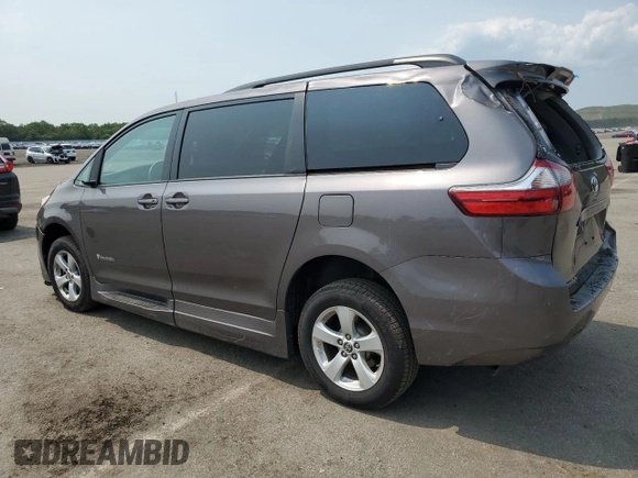 2020 Toyota Sienna LE Auto Access Seat с VIN 5TDKZ3DC4LS083406, выставлен на аукционе Copart как лот 59367425 с пробегом 28 420 миль миль и Списание • Salvage title. История ставок и продаж доступна на DreamBid. Изображение 2.