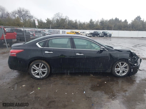 2013 Nissan Altima 3.5 SL with VIN 1N4BL3APXDC158501, listed as a IAAI auction lot 41744175 with 135,806 mi miles. Bid and sale history available at carsss.com. Image 13.