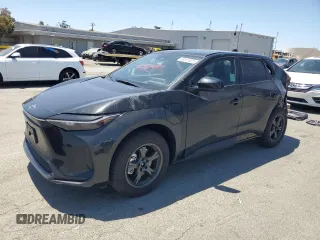 2025 Toyota bZ4X XLE с VIN JTMAAAAA8SA055906, выставлен на аукционе Copart как лот 58231925 с пробегом 3 517 миль миль и Списание • Salvage title. История ставок и продаж доступна на DreamBid. Изображение 1.