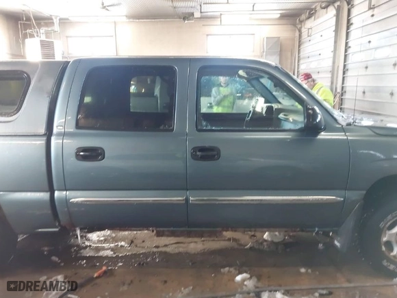 2007 GMC Sierra 1500 Classic SLE1 with VIN 2GTEK13Z571102361, listed as a IAAI auction lot 41607957 with NaN miles. Bid and sale history available at carsss.com. Image 13.
