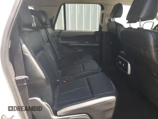 2024 Ford Expedition Max XLT z VIN 1FMJK1J83REA42036, wystawiony jako Copart lot #58350805 z przebiegiem 47 658 mil mil oraz Czysty tytuł • Clean title. Historia ofert i sprzedaży dostępna na DreamBid. Obrazek 11.
