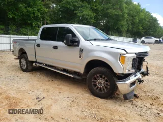 2017 Ford F-250 Lariat with VIN 1FT7W2B62HEE53416, listed as a Copart auction lot 56757905 with 96,564 mi miles and Salvage title. Bid and sale history available at DreamBid. Image 4.