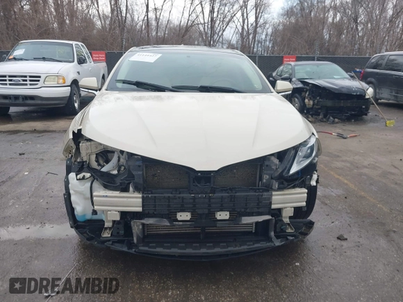 2016 Lincoln MKZ with VIN 3LN6L2J94GR625923, listed as a IAAI auction lot 41144427 with 120,567 mi miles and . Bid and sale history available at DreamBid. Image 13.