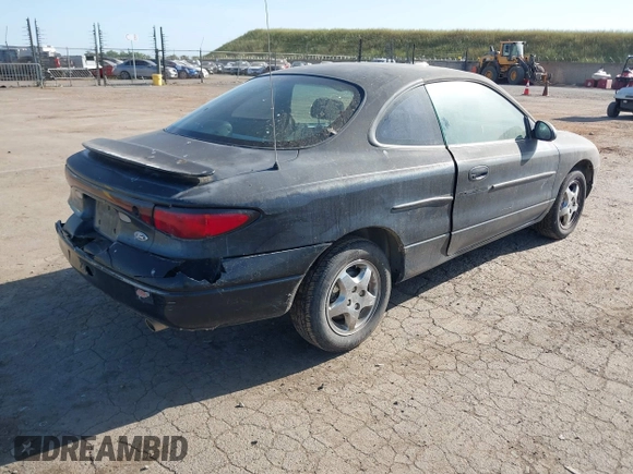 2000 Ford Escort ZX2 with VIN 3FAKP113XYR255310, listed as a IAAI auction lot 42078201 with 236,443 mi miles. Bid and sale history available at carsss.com. Image 4.