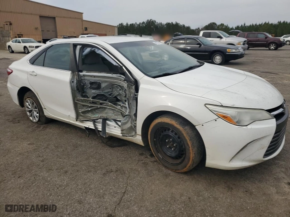 2015 Toyota Camry XLE with VIN 4T1BF1FK9FU892221, listed as a Copart auction lot 48754115 with NaN miles and Salvage Title. Bid and sale history available at carsss.com. Image 4.