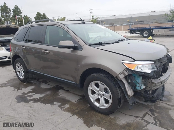 2014 Ford Edge SEL with VIN 2FMDK3JC4EBB56601, listed as a IAAI auction lot 41947350 with 88,058 mi miles. Bid and sale history available at carsss.com. Image 1.