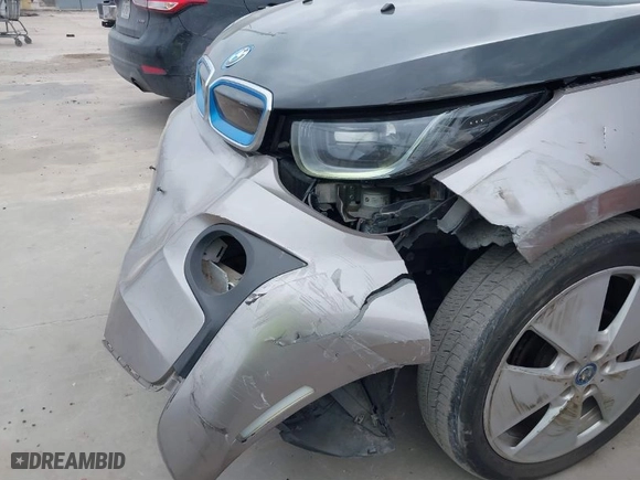 2014 BMW i3 with VIN WBY1Z4C54EVX62782, listed as a IAAI auction lot 41707914 with NaN miles. Bid and sale history available at carsss.com. Image 6.