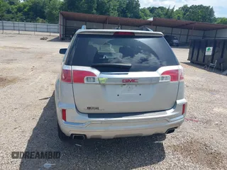 2017 GMC Terrain Denali z VIN 2GKFLRE34H6323323, wystawiony jako IAAI lot #42606924 z przebiegiem 142 609 mil mil oraz . Historia ofert i sprzedaży dostępna na DreamBid. Obrazek 16.