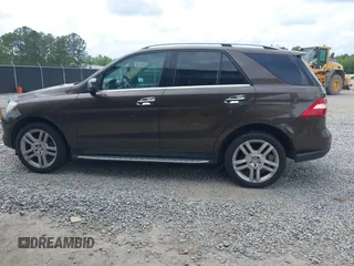 2013 Mercedes-Benz M ML 350 with VIN 4JGDA5HB4DA244103, listed as a IAAI auction lot 42106199 with 145,464 mi miles. Bid and sale history available at carsss.com. Image 14.