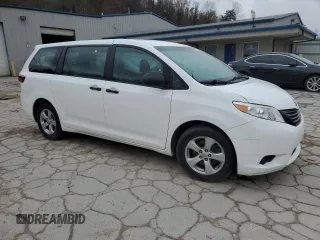 2017 Toyota Sienna L with VIN 5TDZZ3DC4HS785327, listed as a Copart auction lot 49284405 with 86,225 mi miles and Salvage Title. Bid and sale history available at DreamBid. Image 4.