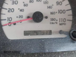 2001 Toyota Tacoma PreRunner with VIN 5TEGN92N61Z762988, listed as a IAAI auction lot 42020121 with 267,911 mi miles. Bid and sale history available at carsss.com. Image 7.
