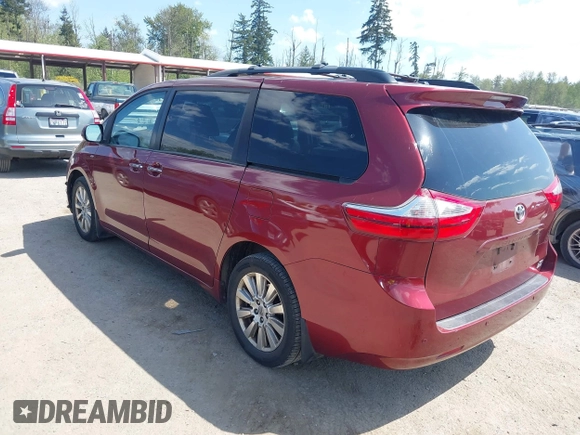 2017 Toyota Sienna XLE z VIN 5TDDZ3DC8HS174064, wystawiony jako IAAI lot #42176251 z przebiegiem 193 220 mil mil oraz . Historia ofert i sprzedaży dostępna na DreamBid. Obrazek 3.