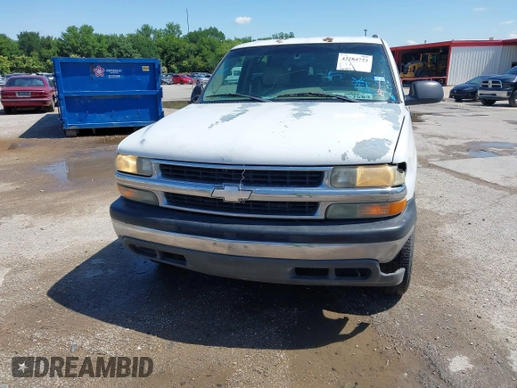2002 Chevrolet Suburban LT with VIN 1GNEC16Z82J196802, listed as a IAAI auction lot 42284723 with 310,843 mi miles and . Bid and sale history available at DreamBid. Image 6.
