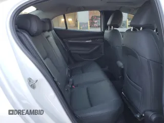 2022 Mazda 3 2.5 Turbo z VIN 3MZBPBAY7NM300608, wystawiony jako Copart lot #41694185 z przebiegiem 21 499 mil mil oraz Szkoda całkowita • Salvage title. Historia ofert i sprzedaży dostępna na DreamBid. Obrazek 10.
