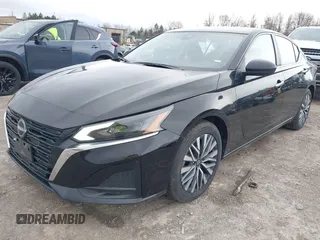2024 Nissan Altima 2.5 SV with VIN 1N4BL4DV2RN348806, listed as a IAAI auction lot 42082283 with 31,391 mi miles. Bid and sale history available at carsss.com. Image 18.
