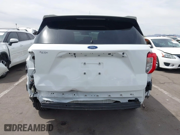 2020 Ford Explorer with VIN 1FMSK7BH8LGC99324, listed as a IAAI auction lot 42379677 with 51,487 mi miles and . Bid and sale history available at DreamBid. Image 6.