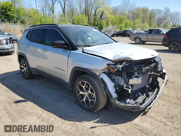 2024 Jeep Compass Limited z VIN 3C4NJDCN1RT151236, wystawiony jako Copart lot #56167405 z przebiegiem 6 458 mil mil oraz Szkoda całkowita • Salvage title. Historia ofert i sprzedaży dostępna na DreamBid. Obrazek 4.