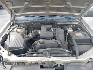 2005 Chevrolet Colorado Z71 with VIN 1GCDS146158157027, listed as a IAAI auction lot 41529507 with 262,463 mi miles and . Bid and sale history available at DreamBid. Image 10.
