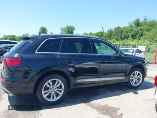 2019 Audi Q7 Premium Plus z VIN WA1LAAF75KD012980, wystawiony jako IAAI lot #42205106 z przebiegiem Nie podano mil oraz . Historia ofert i sprzedaży dostępna na DreamBid. Obrazek 12.
