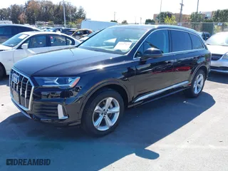2021 Audi Q7 Premium with VIN WA1AJAF70MD035402, listed as a IAAI auction lot 41947818 with 40,939 mi miles. Bid and sale history available at carsss.com. Image 2.