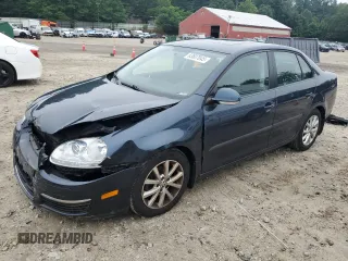 2010 Volkswagen Jetta SE с VIN 3VWRZ7AJ2AM141385, выставлен на аукционе Copart как лот 63807045 с пробегом 129 915 миль миль и Чистый • Clean title. История ставок и продаж доступна на DreamBid. Изображение 1.