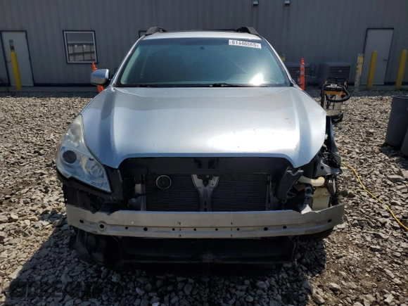 2013 Subaru Outback Limited with VIN 4S4BRCKC1D3227852, listed as a Copart auction lot 61446665 with 149,200 mi miles and Non repairable. Bid and sale history available at DreamBid. Image 5.