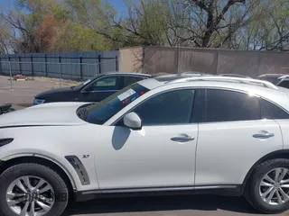 2014 Infiniti QX70 with VIN JN8CS1MW7EM413033, listed as a IAAI auction lot 41993136 with 148,838 mi miles and . Bid and sale history available at DreamBid. Image 15.