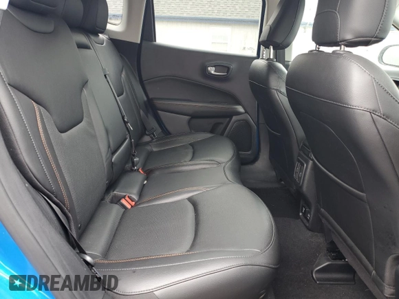2021 Jeep Compass Limited z VIN 3C4NJDCB9MT535683, wystawiony jako Copart lot #58504285 z przebiegiem 44 738 mil mil oraz Czysty tytuł • Clean title. Historia ofert i sprzedaży dostępna na DreamBid. Obrazek 11.