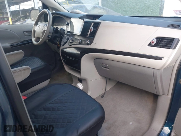 2011 Toyota Sienna with VIN 5TDZK3DC9BS028189, listed as a IAAI auction lot 41448585 with 203,181 mi miles. Bid and sale history available at carsss.com. Image 5.