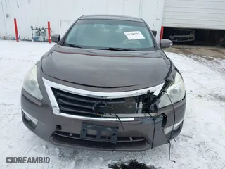 2013 Nissan Altima 2.5 SL with VIN 1N4AL3AP8DN541191, listed as a IAAI auction lot 41200461 with 125,409 mi miles. Bid and sale history available at carsss.com. Image 6.