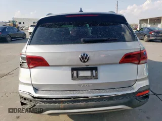 2023 Volkswagen Taos S z VIN 3VVDX7B22PM381573, wystawiony jako Copart lot #50557915 z przebiegiem 19 313 mil mil oraz Szkoda całkowita • Salvage title. Historia ofert i sprzedaży dostępna na DreamBid. Obrazek 6.