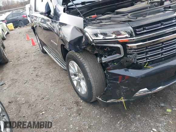 2023 Chevrolet Suburban Premier with VIN 1GNSKFKD5PR421523, listed as a IAAI auction lot 41120056 with 43,172 mi miles. Bid and sale history available at carsss.com. Image 6.