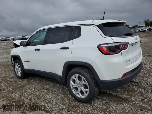 2024 Jeep Compass Sport с VIN 3C4NJDAN3RT125983, выставлен на аукционе Copart как лот 54887065 с пробегом 13 030 миль миль и Списание • Salvage title. История ставок и продаж доступна на DreamBid. Изображение 2.