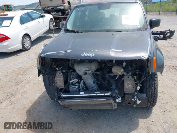 2017 Jeep Renegade Sport with VIN ZACCJBAB7HPG36829, listed as a IAAI auction lot 39881153 with 124,471 mi miles and . Bid and sale history available at carsss.com. Image 6.