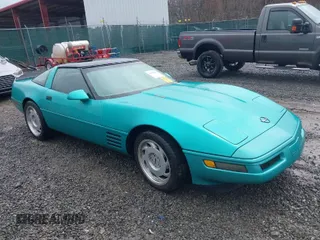 1991 Chevrolet Corvette z VIN 1G1YY2385M5114599, wystawiony jako IAAI lot #41608250 z przebiegiem Nie podano mil oraz . Historia ofert i sprzedaży dostępna na DreamBid. Obrazek 1.